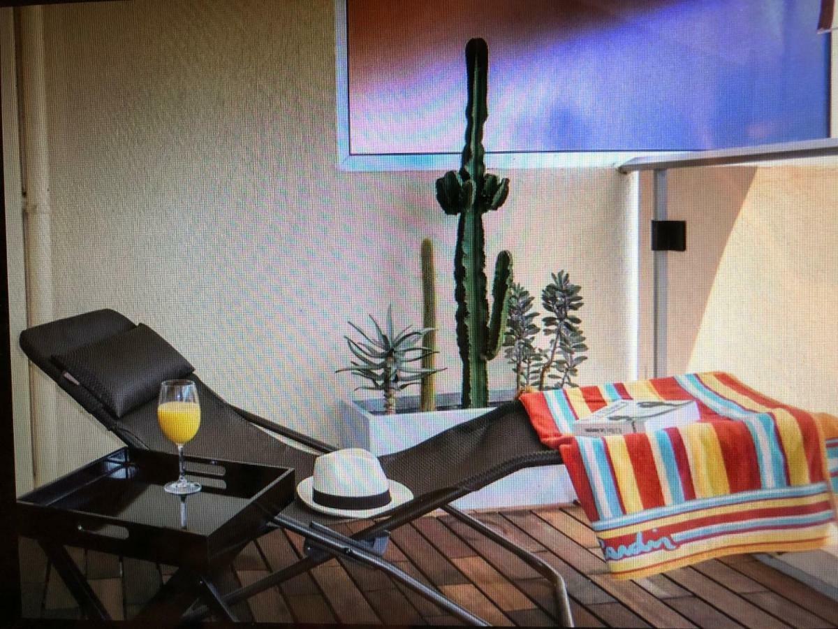 Tres Bel Appartement Vue Mer A Ница Екстериор снимка